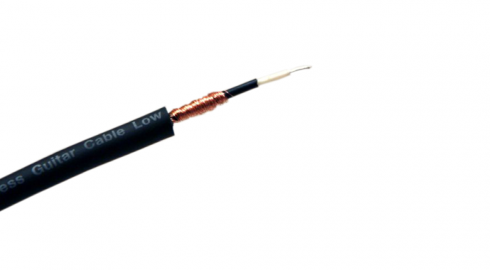 Tasker C300 Black - немецкий инструментальный кабель на метры 
