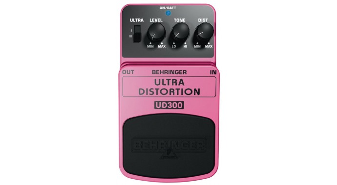 Behringer UD300 Ultra Distortion - педаль эффектов для электрогитары 