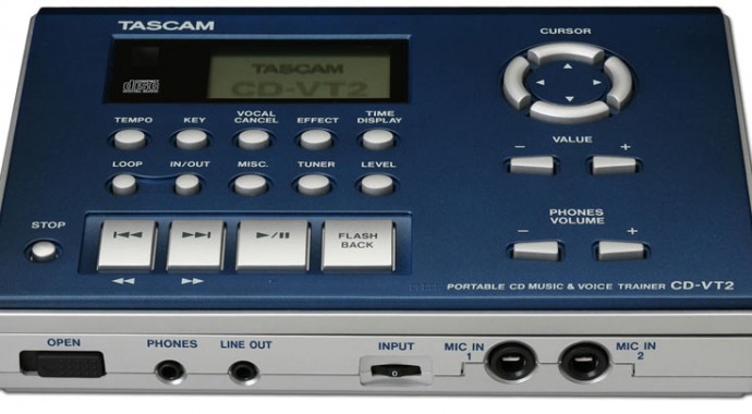 Tascam CD-VT2 - портативный CD вокальный/инструментальный репетитор 