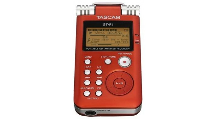 Tascam GT-R1 - портативный цифровой аудио рекордер 